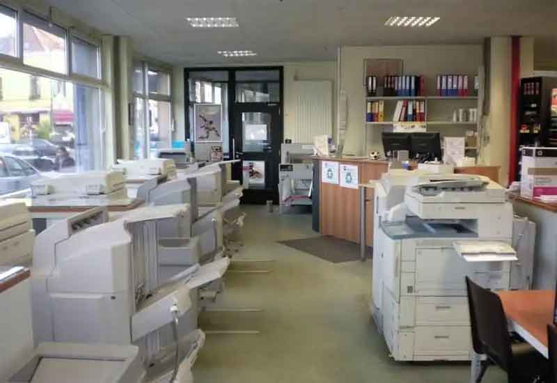 鄭州打印復(fù)印店裝修：高效工作區(qū)與客戶等待區(qū)規(guī)劃