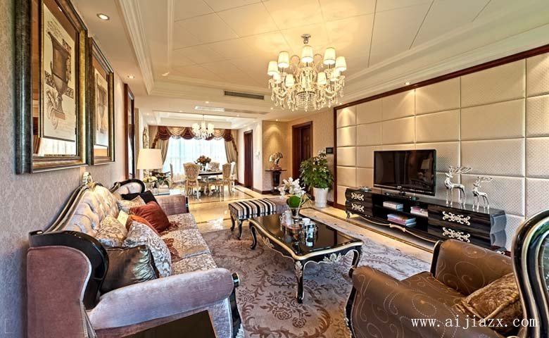 精致優(yōu)美的簡(jiǎn)歐風(fēng)格客廳裝修效果圖